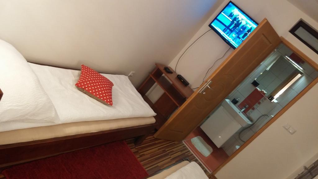 B&B Bazeni サラエヴォ 部屋 写真