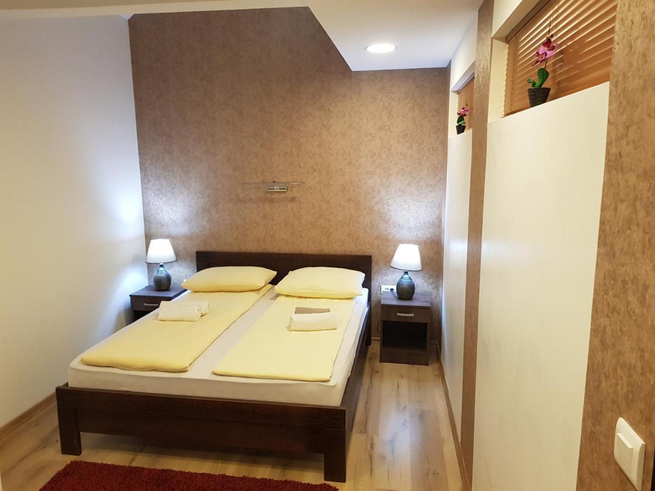 B&B Bazeni サラエヴォ エクステリア 写真